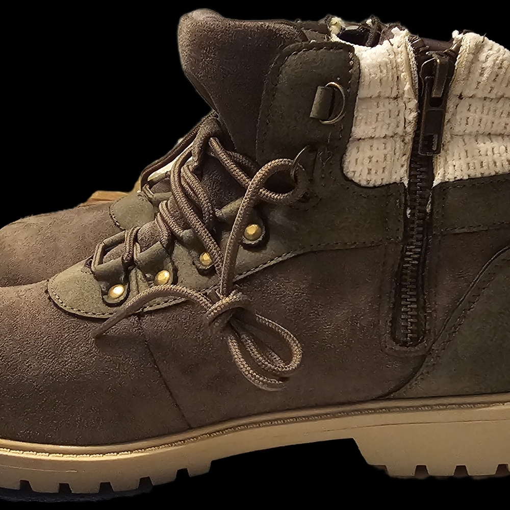 Hiking Boot